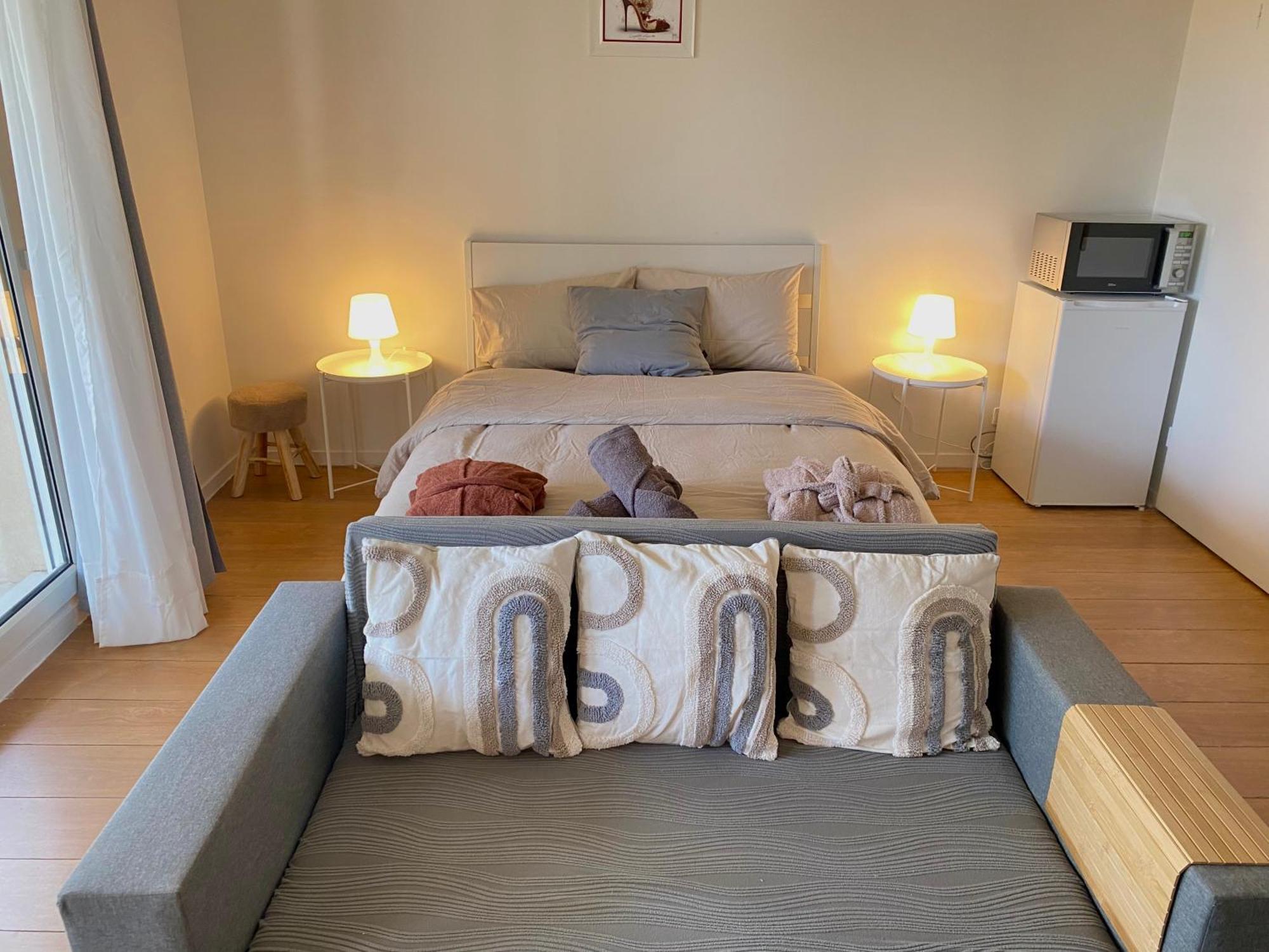 Cozy Riverfront Living, 5-Min Walk To Riverside Train Neuilly-Plaisance Exteriör bild